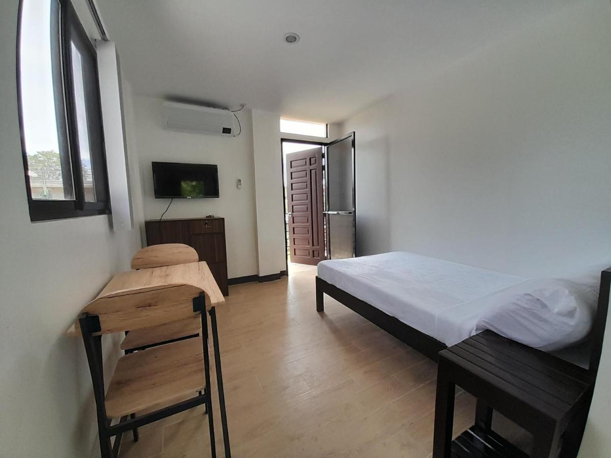 Palawan Residence Puerto Princesa Ngoại thất bức ảnh